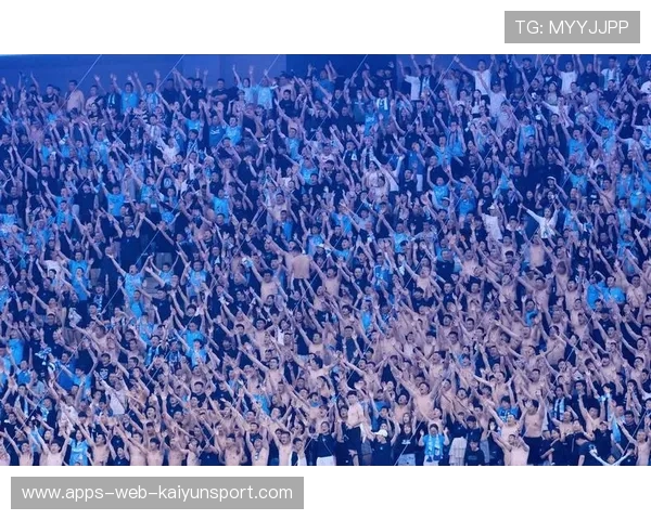 大连主场席位售罄，球迷信心成球队强大后盾